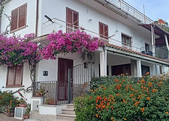 Apartment So Close To The Sea